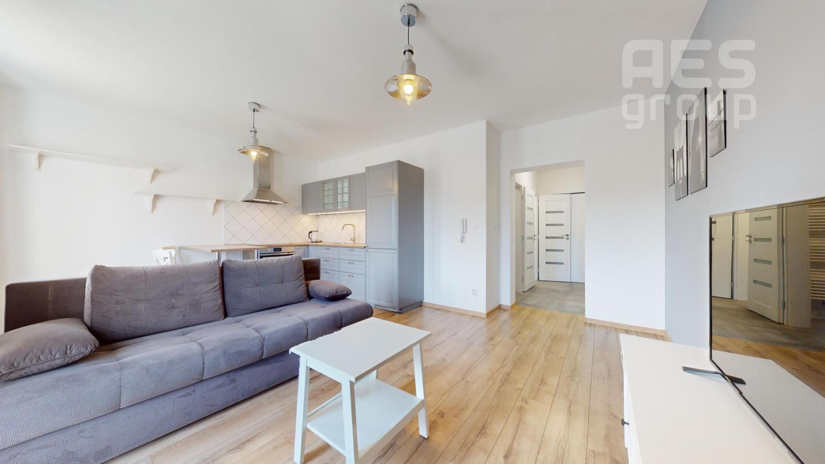 PRENÁJOM, 1 izbový kompletne zariadený byt v projekte BYTYDLHA