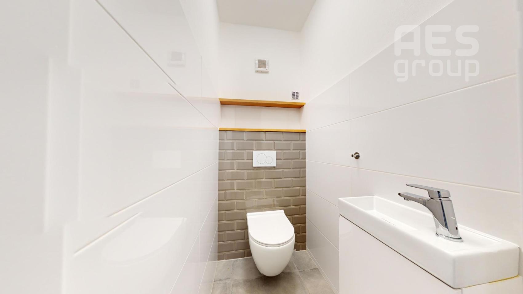 PRENÁJOM, 1 izbový kompletne zariadený byt v projekte BYTYDLHA