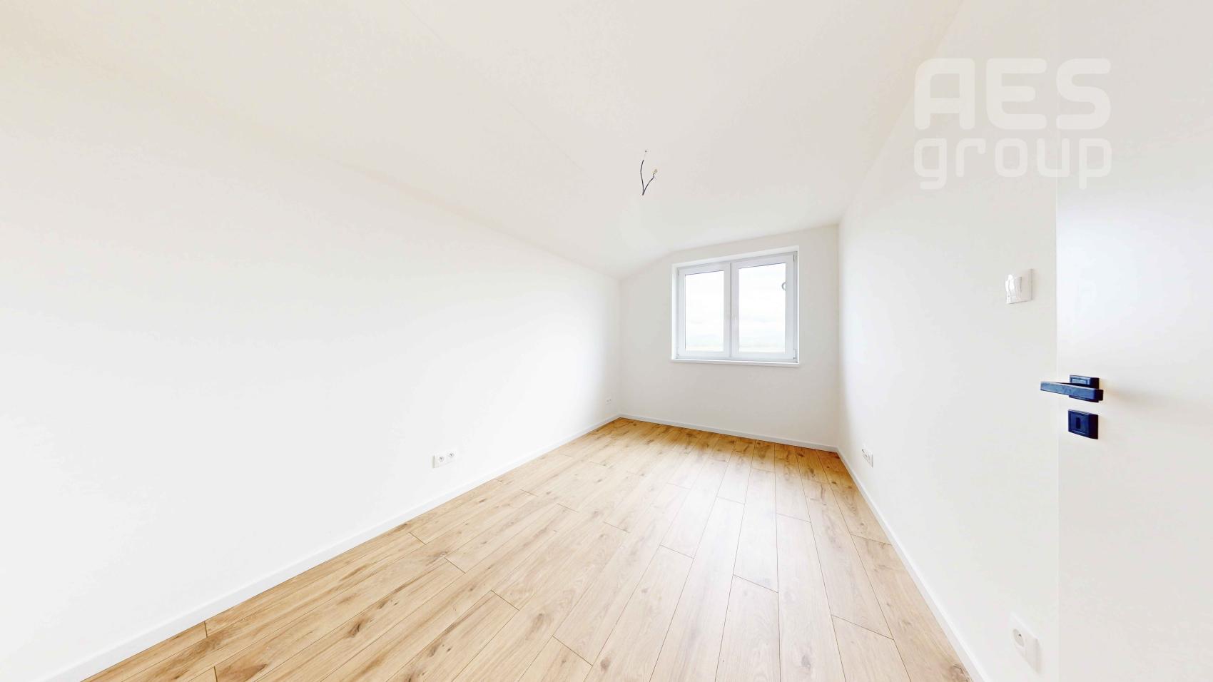 PREDAJ, 4 izbový mezonetový dom v dvojdome v top štandarde, lokalita Nová Alej Martina Benku, Kostolište.