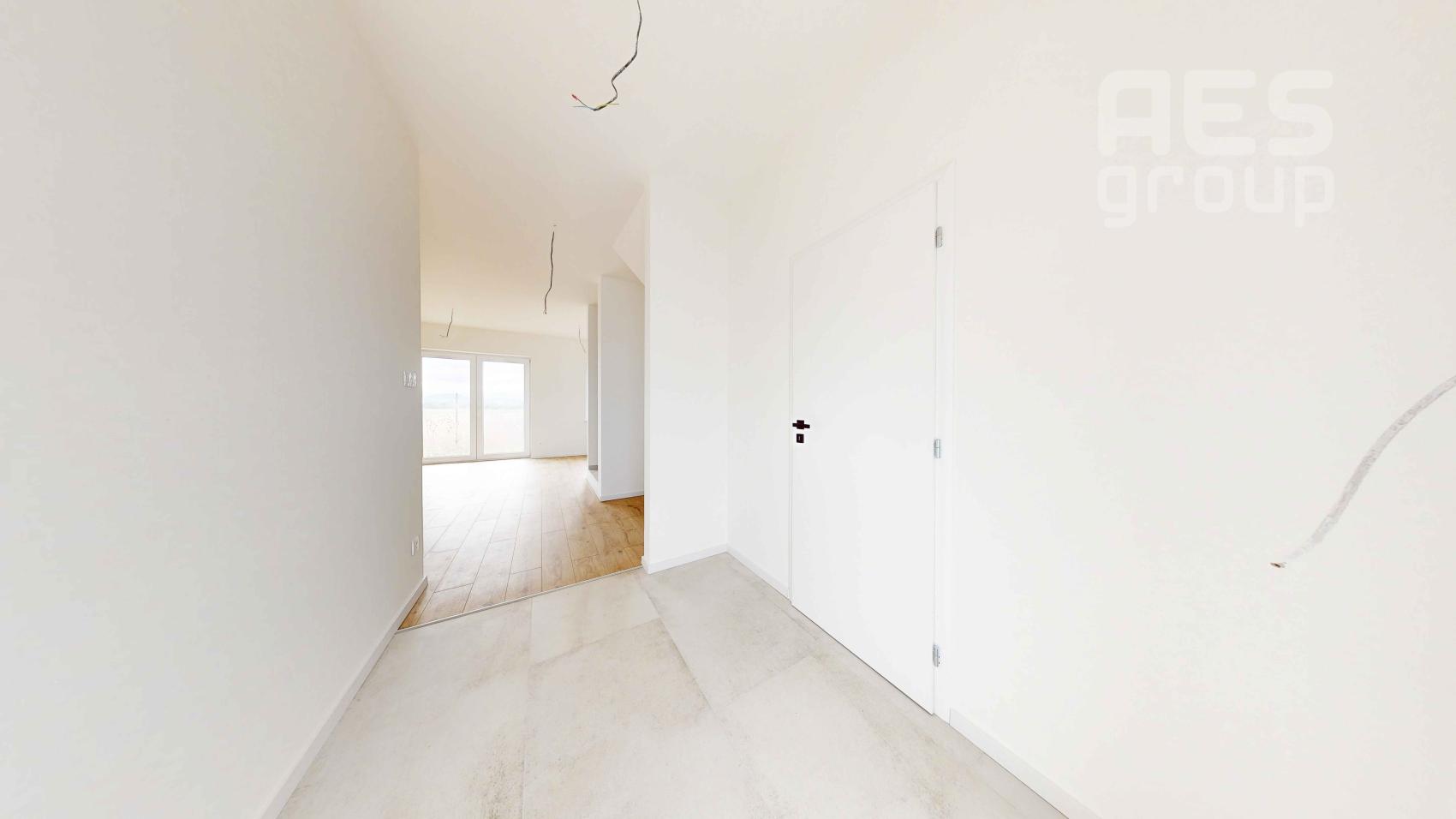 PREDAJ, 4 izbový mezonetový dom v dvojdome v top štandarde, lokalita Nová Alej Martina Benku, Kostolište.