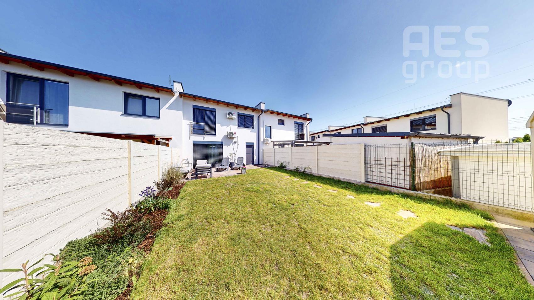 PREDAJ, 3i mezonetový byt v novostavbe s predzáhradkou, ul. Obuvnícka, Stupava