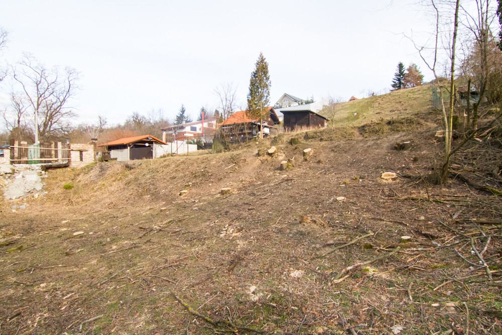 PREDAJ, POZEMOK 730 m2, GREFTY, STUPAVA