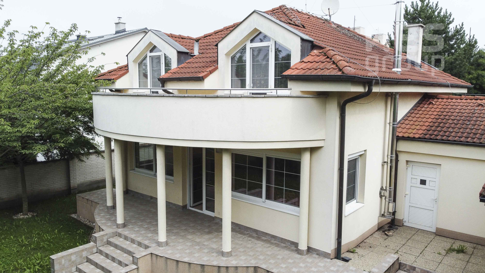 PREDAJ, 5i rodinný dom s dvojgarážovú, ul. Juračkova, Stupava