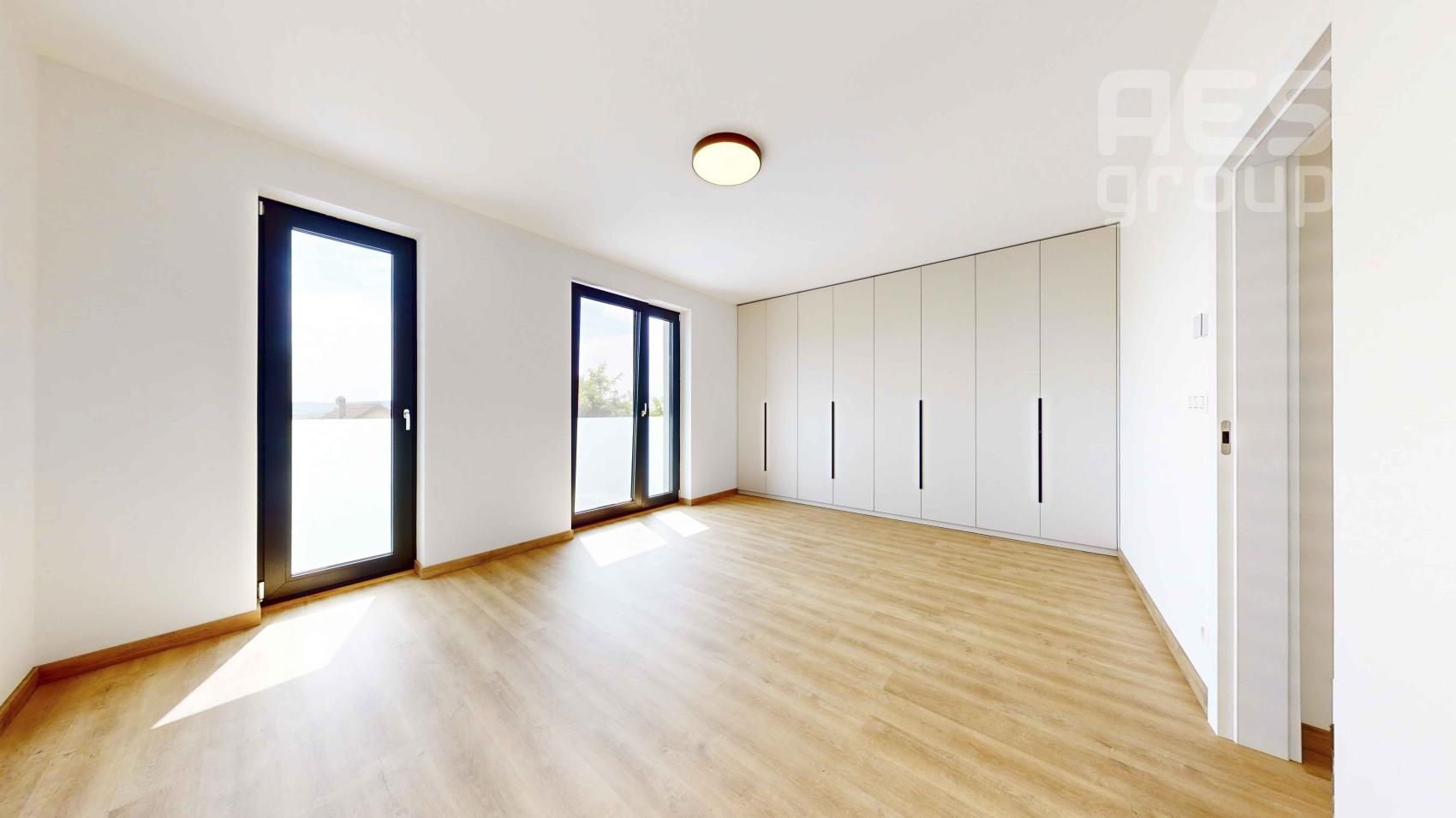 PRENÁJOM, NOVOSTAVBA, 4i mezonetový byt v dvojdome s predzáhradkou, ul. Bazová, Stupava