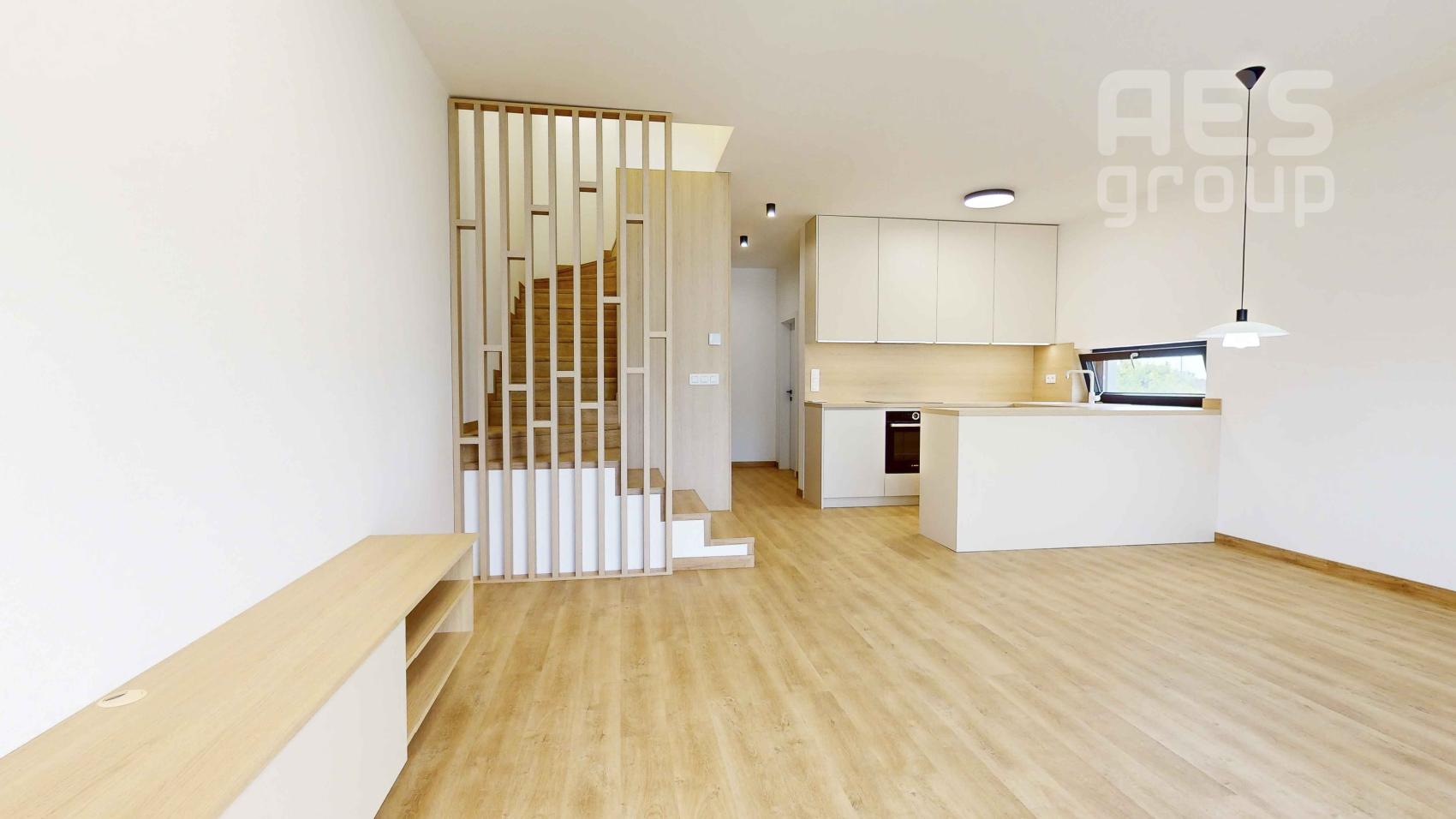 PRENÁJOM, NOVOSTAVBA, 4i mezonetový byt v dvojdome s predzáhradkou, ul. Bazová, Stupava