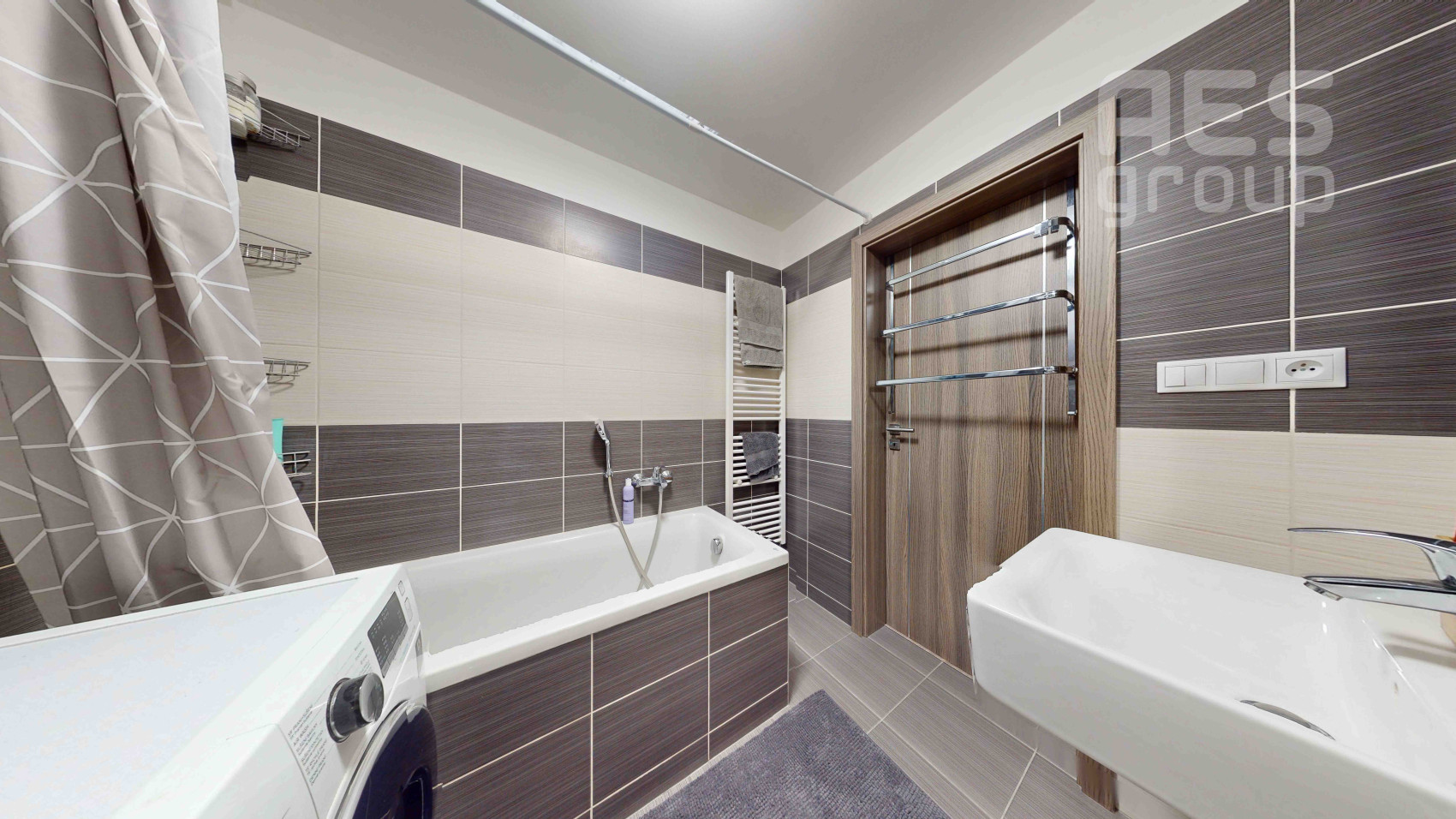 PREDAJ, 2 izbový byt v centre Malaciek, Pribinova ul.