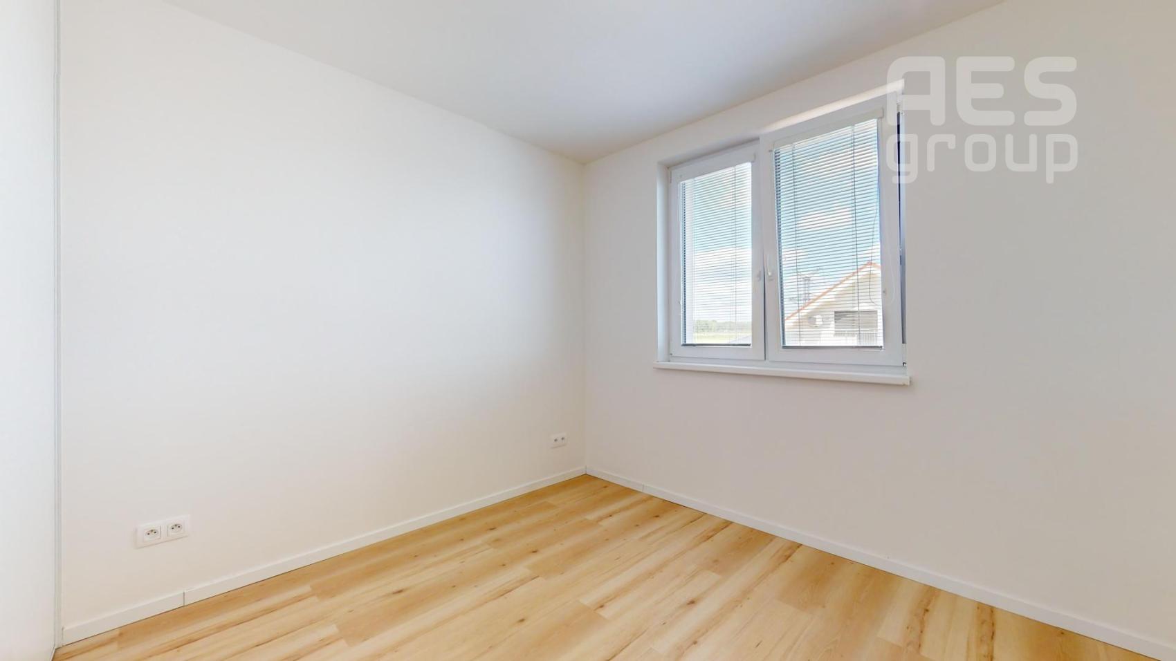 Prenájom 4 izbový dom Hubová ulica, Kostolište