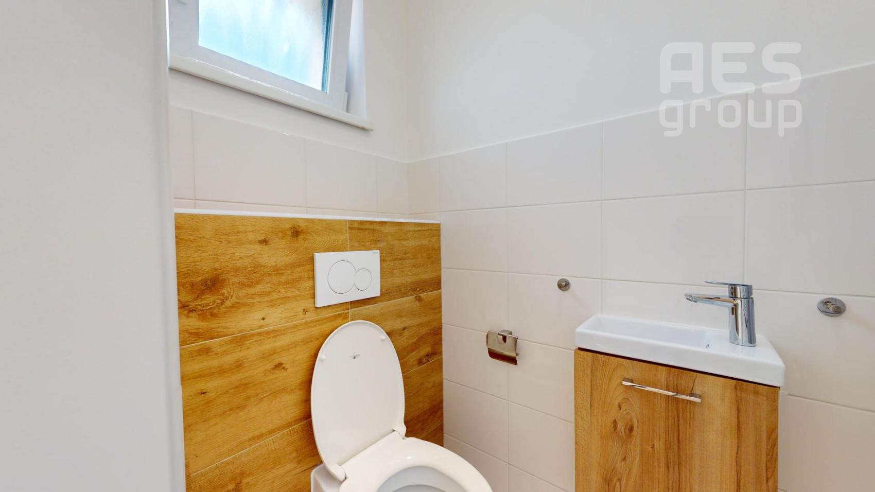 Prenájom 4 izbový dom Hubová ulica, Kostolište