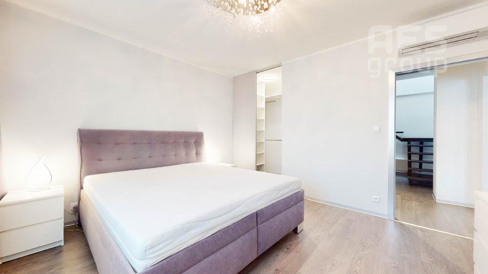 PRENÁJOM, DIZAJNOVÝ, VEĽKOMETRÁŽNY 3 IZBOVÝ BYT V CENTRE MALACIEK, GEN. M. R. ŠTEFÁNIKA, MALACKY