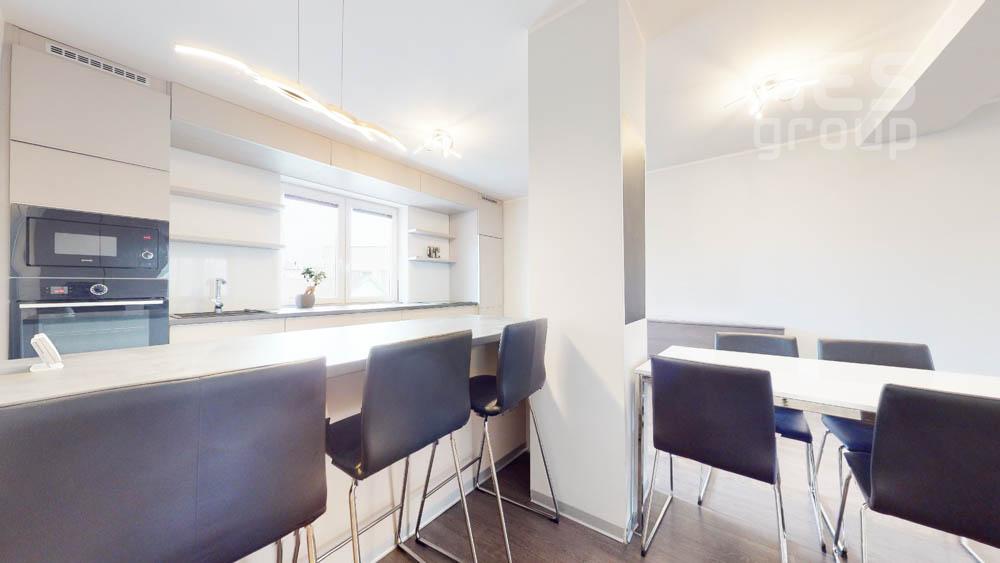 PRENÁJOM, DIZAJNOVÝ, VEĽKOMETRÁŽNY 3 IZBOVÝ BYT V CENTRE MALACIEK, GEN. M. R. ŠTEFÁNIKA, MALACKY