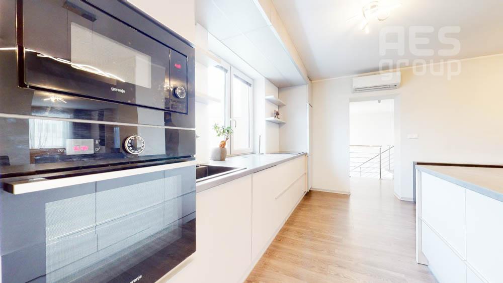 PRENÁJOM, DIZAJNOVÝ, VEĽKOMETRÁŽNY 3 IZBOVÝ BYT V CENTRE MALACIEK, GEN. M. R. ŠTEFÁNIKA, MALACKY