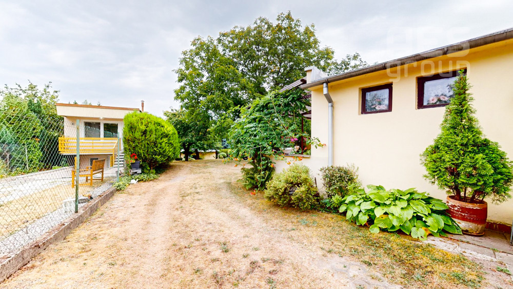 PREDAJ, ZÁHRADA S DVOMA CHATAMI, NOVÁ HORA, STUPAVA