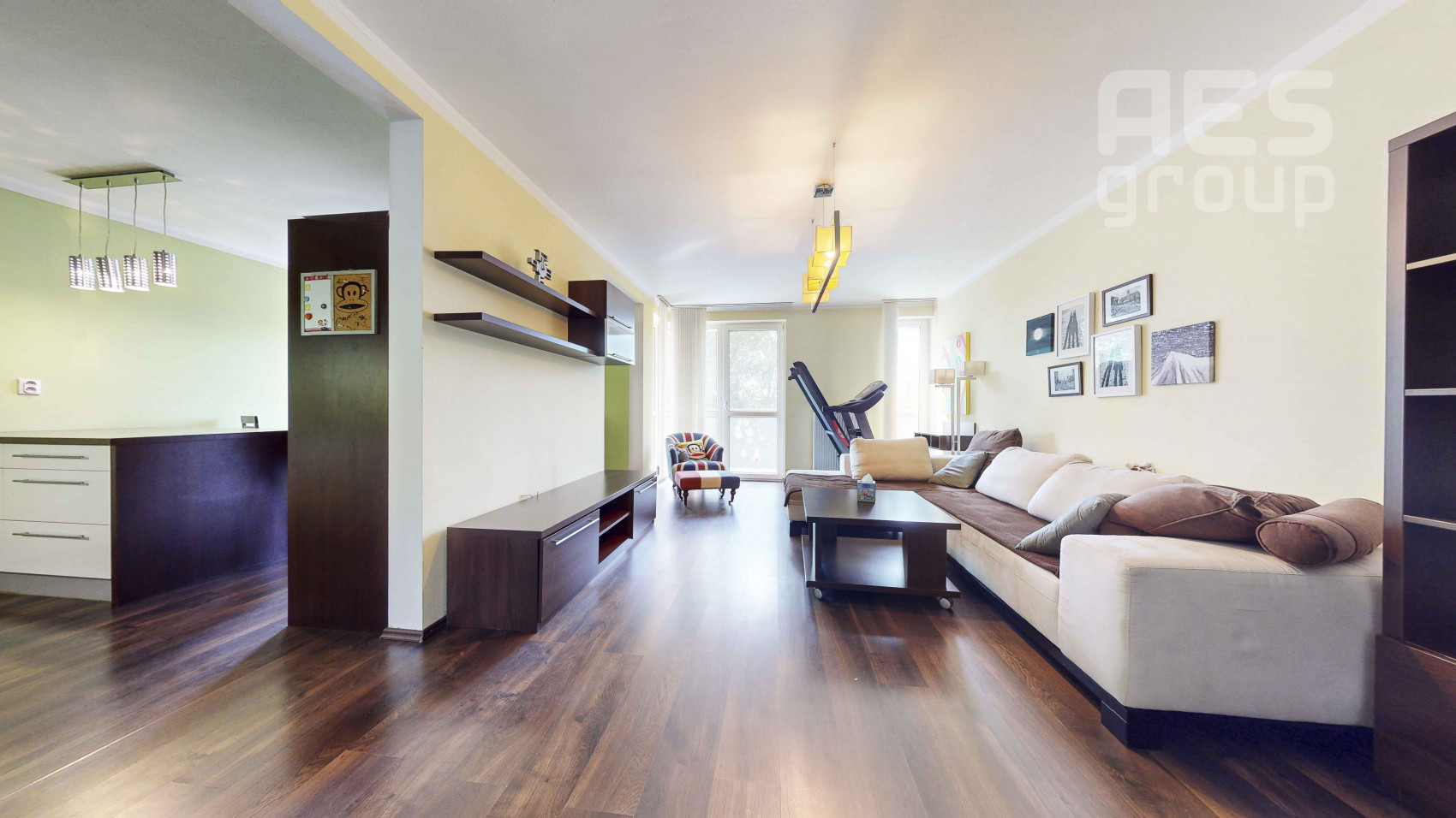 REZERVOVANÉ, PREDAJ, 3 izbový byt s priestrannou terasou a parkovacím státím, ul. Bočná, Stupava