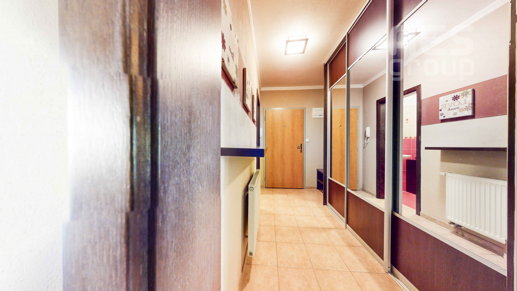 REZERVOVANÉ, PREDAJ, 3 izbový byt s priestrannou terasou a parkovacím státím, ul. Bočná, Stupava