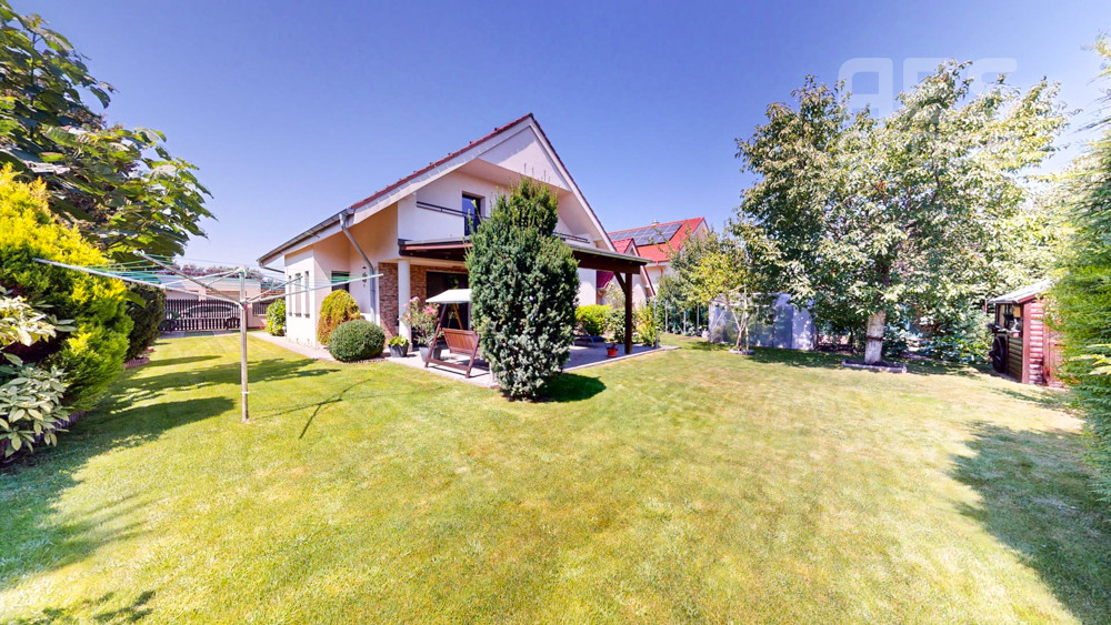 PREDAJ, 4i rodinný dom s garážou, ul. Dobšinského, Senec