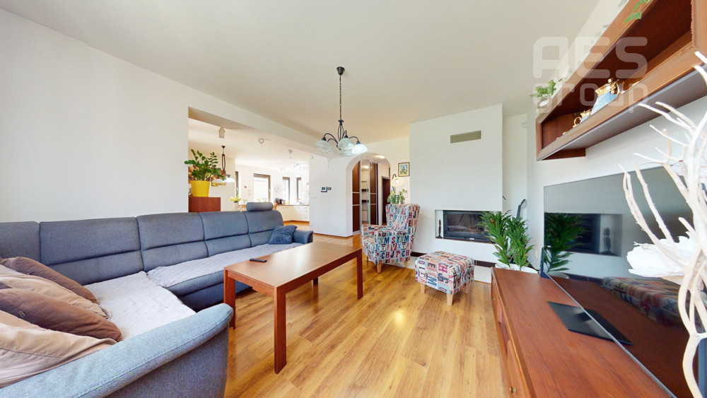 PREDAJ, 4i rodinný dom s garážou, ul. Dobšinského, Senec