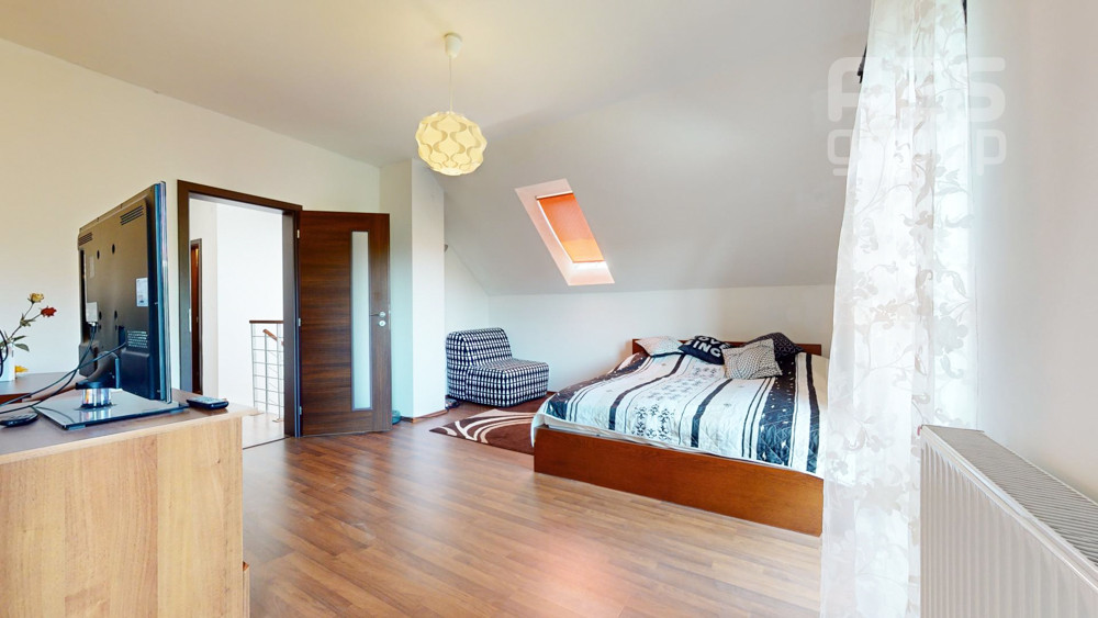 PREDAJ, 4i rodinný dom s garážou, ul. Dobšinského, Senec