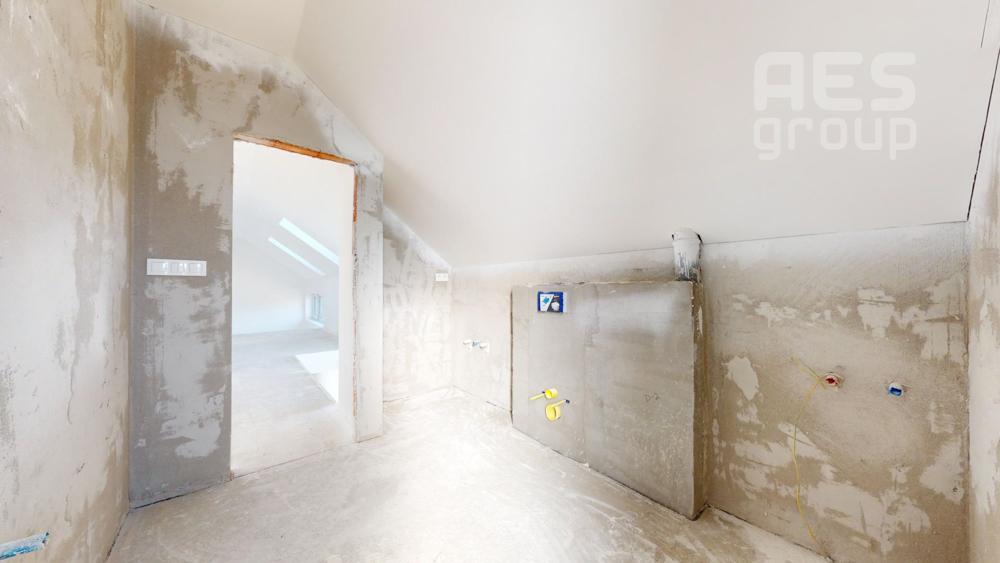 PREDAJ, 5 IZBOVÝ DOM, KREMENICA, STUPAVA - KOLAUDUJEME