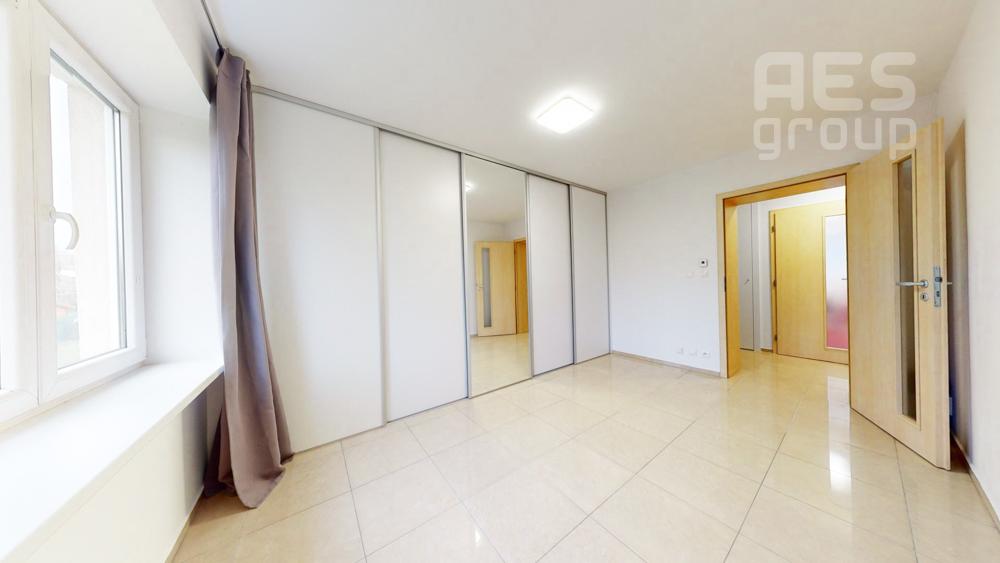 PRENÁJOM, 2 IZBOVÝ BYT, BUDOVATEĽSKÁ, STUPAVA