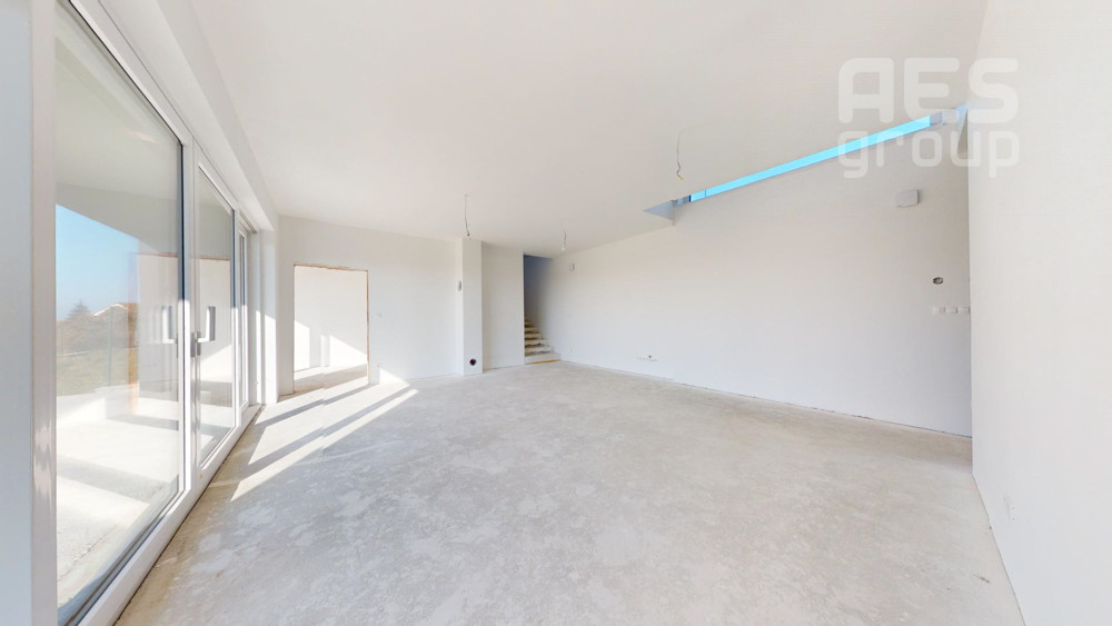 PREDAJ, 5 IZBOVÝ DOM, KREMENICA, STUPAVA - KOLAUDUJEME