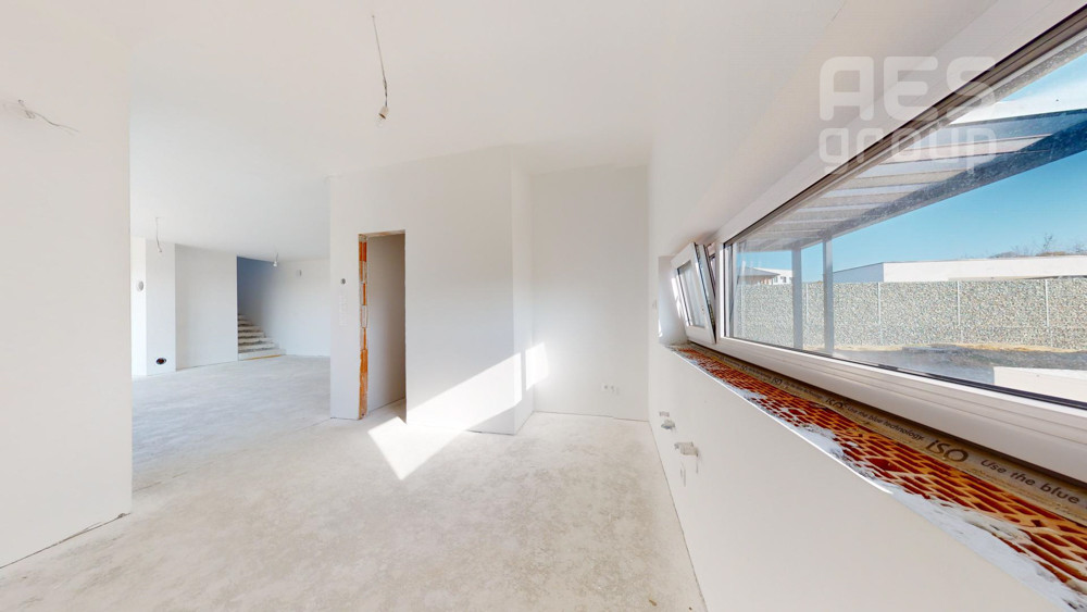 PREDAJ, 5 IZBOVÝ DOM, KREMENICA, STUPAVA - KOLAUDUJEME