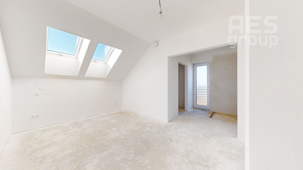 PREDAJ, 5 IZBOVÝ DOM, KREMENICA, STUPAVA - KOLAUDUJEME