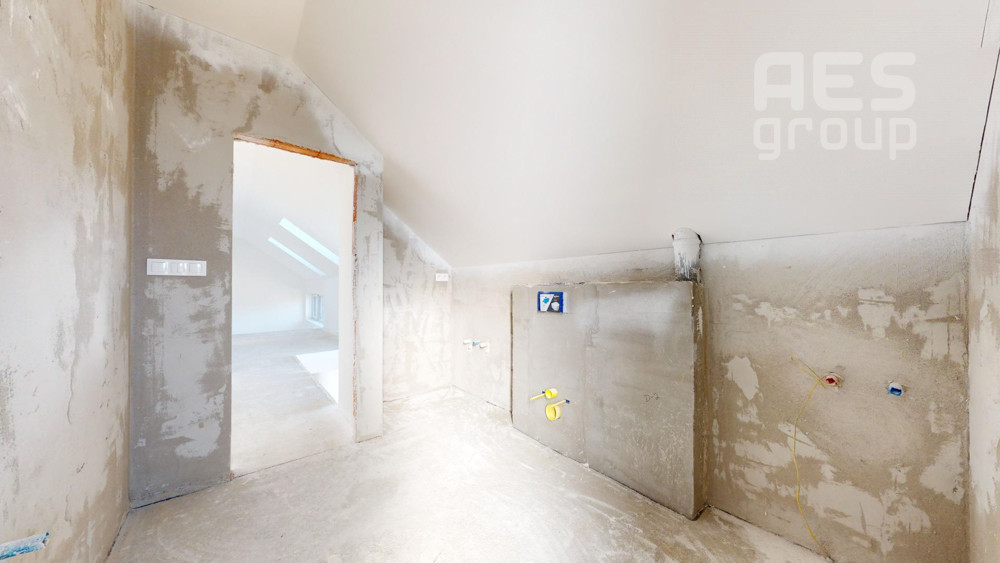 PREDAJ, 5 IZBOVÝ DOM, KREMENICA, STUPAVA - KOLAUDUJEME