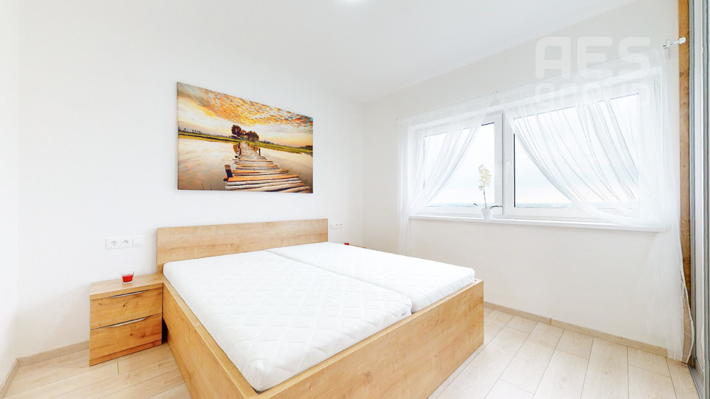 PRENÁJOM, 4 izbový mezonetový byt s predzáhradkou, ul. Lesná, Stupava