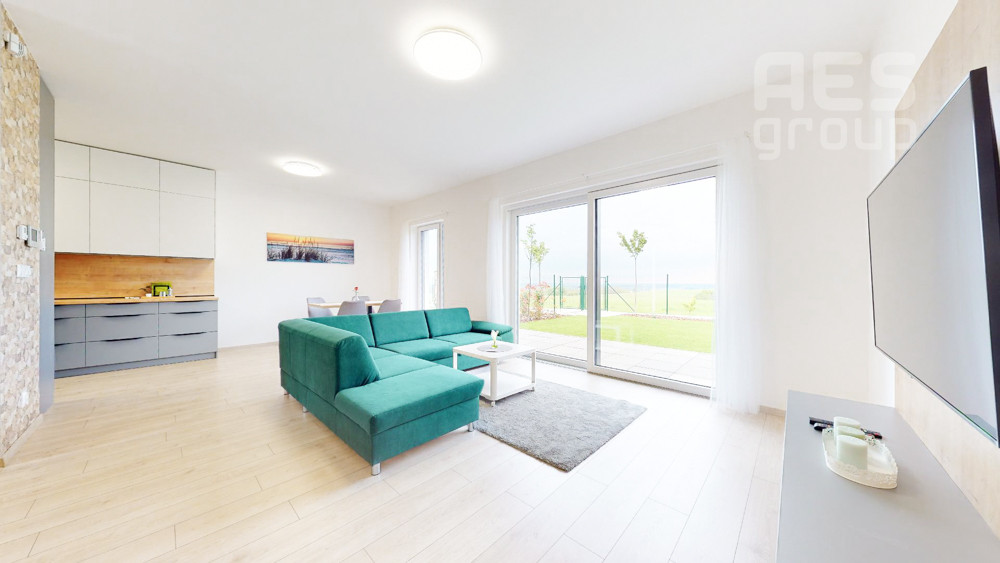 PRENÁJOM, 4 izbový mezonetový byt s predzáhradkou, ul. Lesná, Stupava