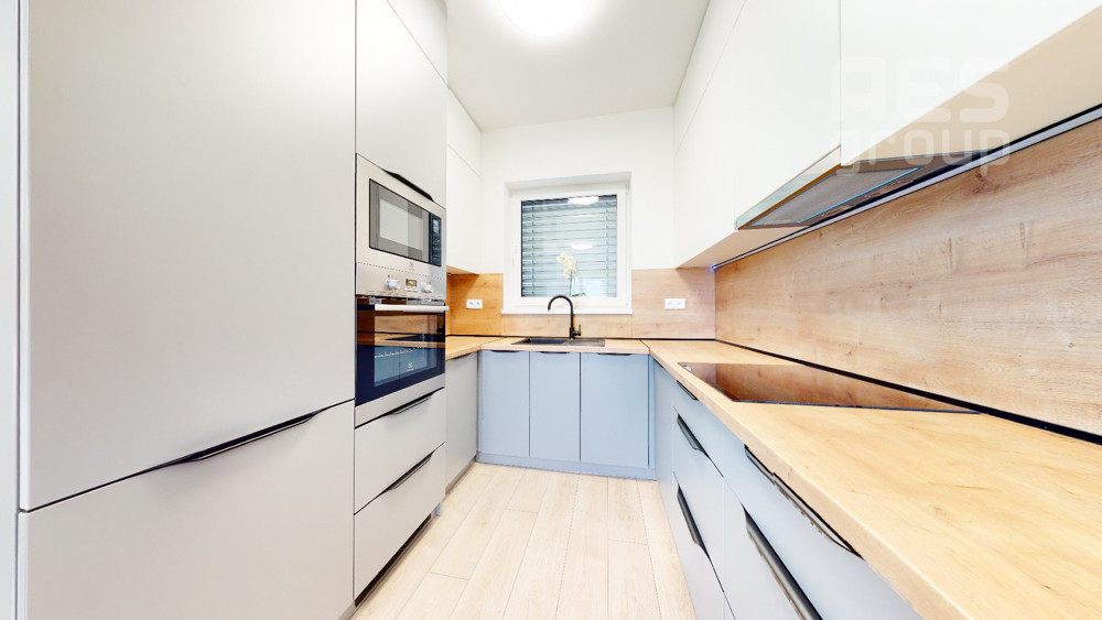 PRENÁJOM, 4 izbový mezonetový byt s predzáhradkou, ul. Lesná, Stupava