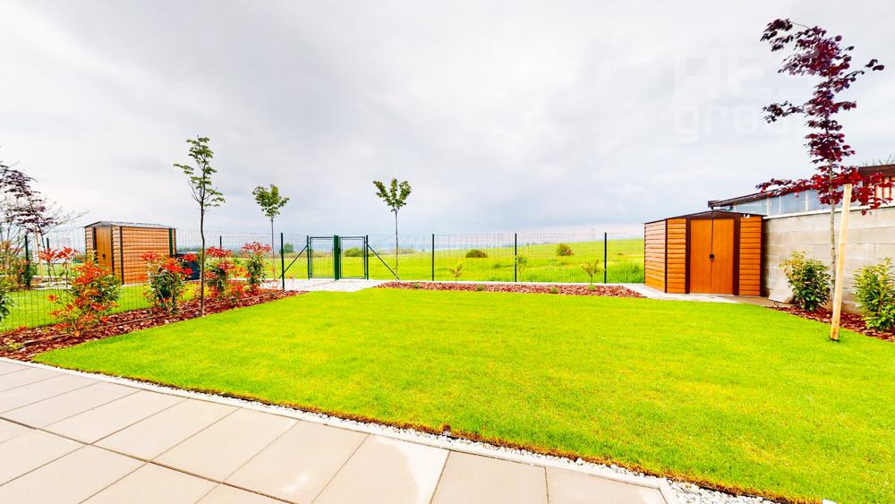 PRENÁJOM, 4 izbový mezonetový byt s predzáhradkou, ul. Lesná, Stupava