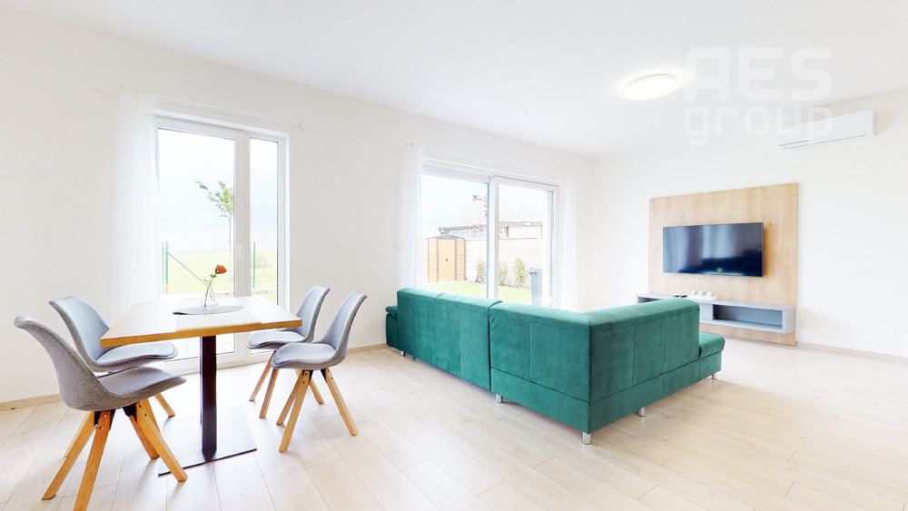 PRENÁJOM, 4 izbový mezonetový byt s predzáhradkou, ul. Lesná, Stupava