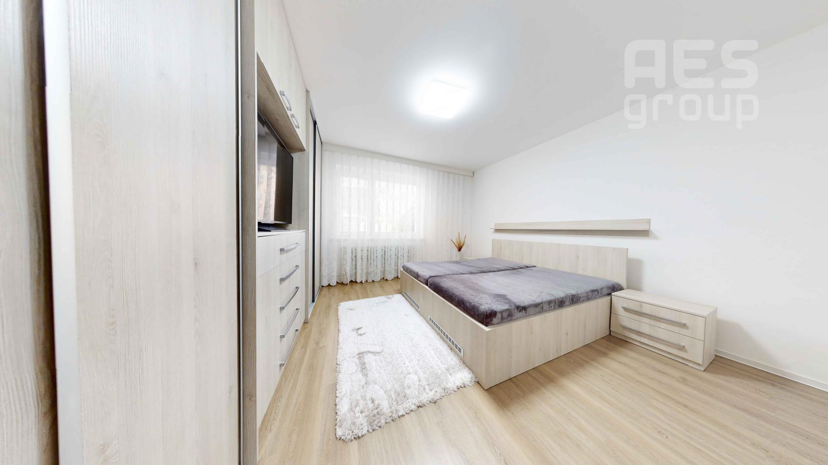 REZERVOVANÉ, PREDAJ, 4 izbový rodinný dom s prístavbou 2 izbového bytu, ul. Wolkerova, Stupava