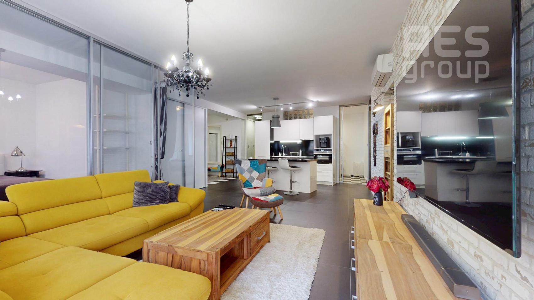 PRENÁJOM, DIZAJNOVÝ 2 IZBOVÝ BYT S GARÁŽOVÝM STÁTIM, ZÁMOCKÁ UL. , STARÉ MESTO