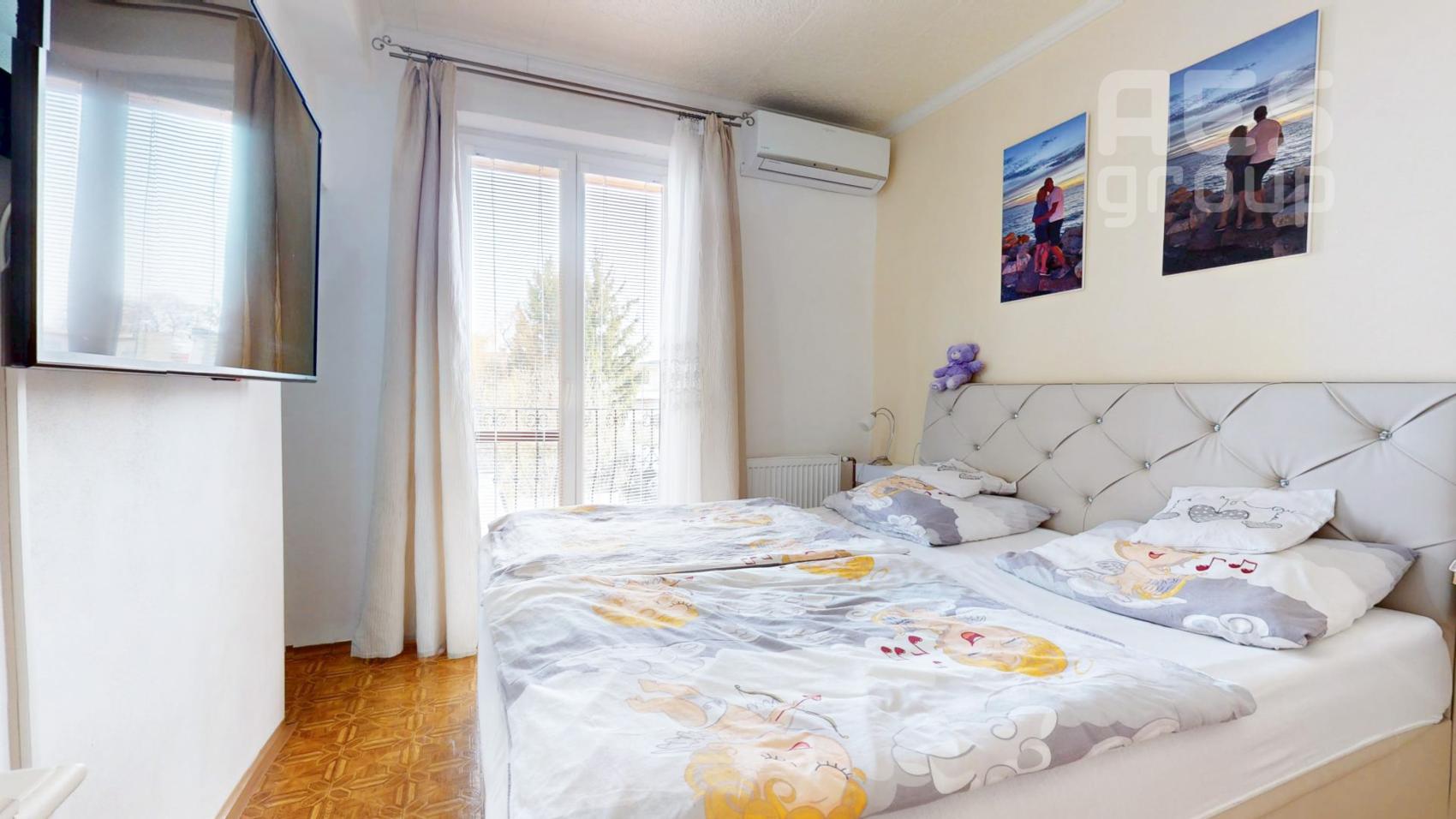 PREDAJ, dvojgeneračný rodinný dom s veľkým pozemkom v obci Vysoká pri Morave