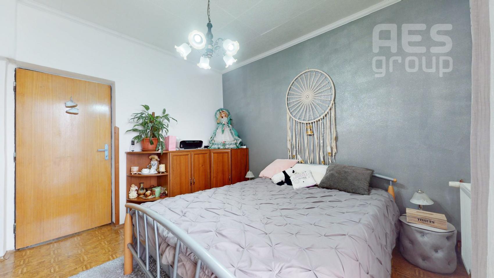 PREDAJ, dvojgeneračný rodinný dom s veľkým pozemkom v obci Vysoká pri Morave