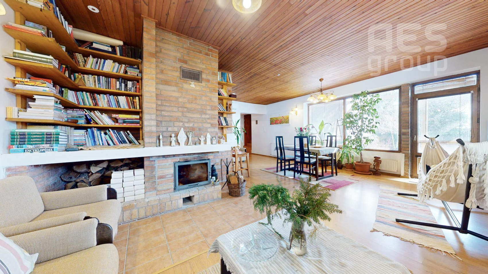 PREDAJ, 5 izbový rodinný dom s veľkým pozemkom v obci Láb.