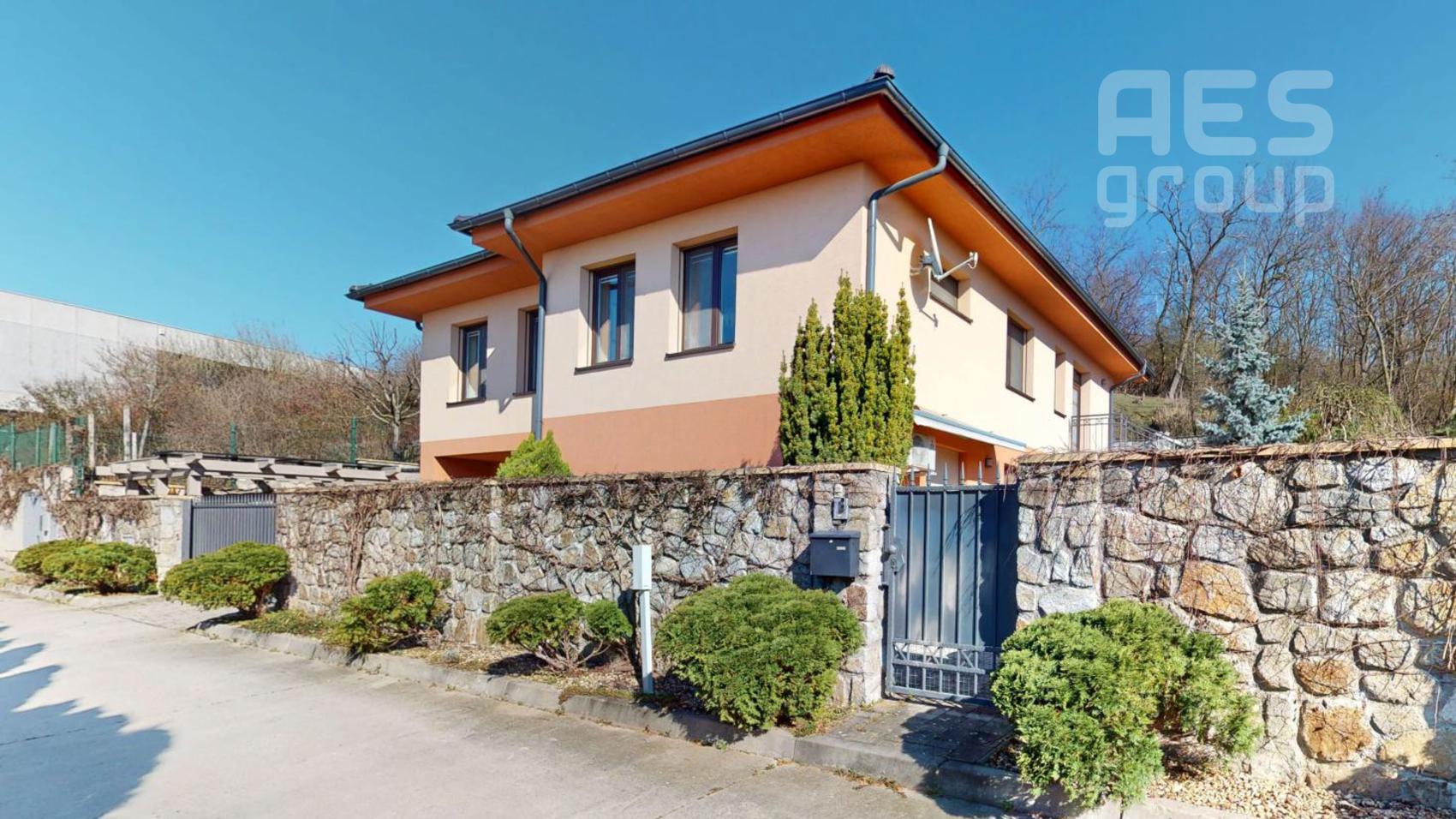 PREDAJ, 5i rodinný dom, ul. Slnečná, Stupava