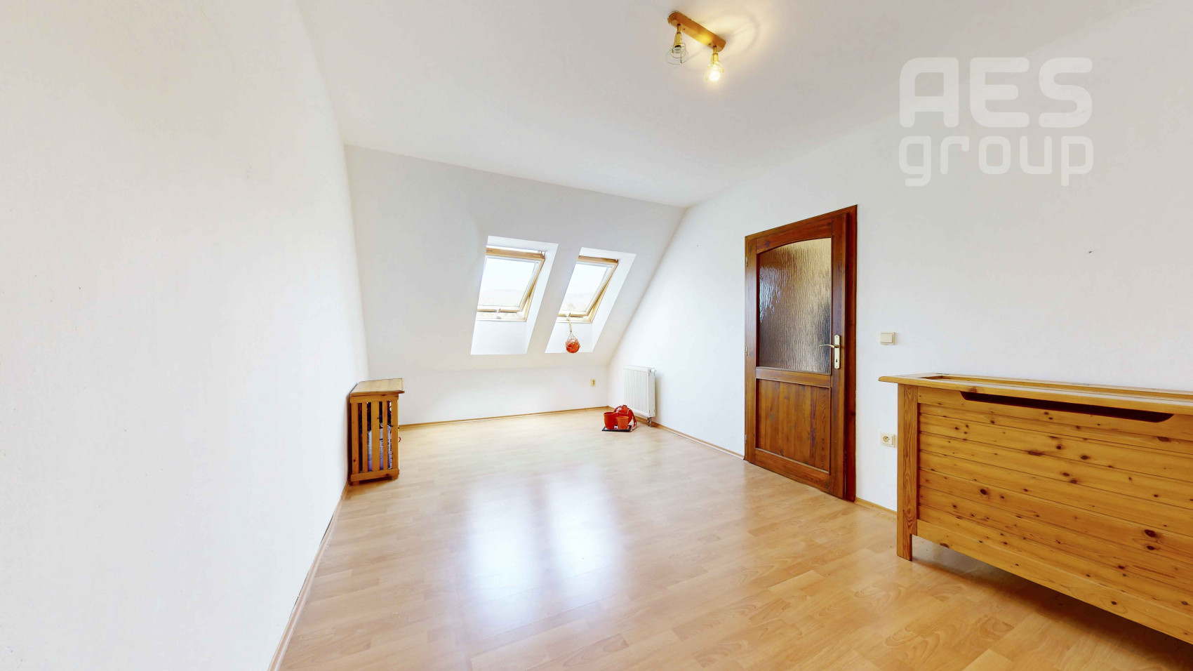 PREDAJ, dvojpodlažný 6 izbový rodinný dom, ul. Na vlkovkách, Záhorská Bystrica