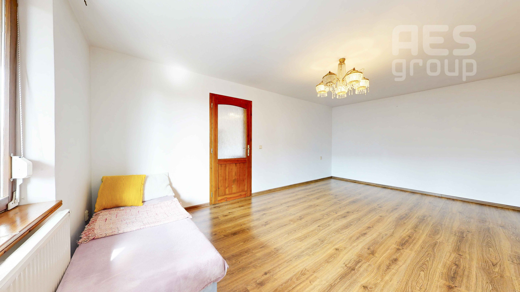 PREDAJ, dvojpodlažný 6 izbový rodinný dom, ul. Na vlkovkách, Záhorská Bystrica