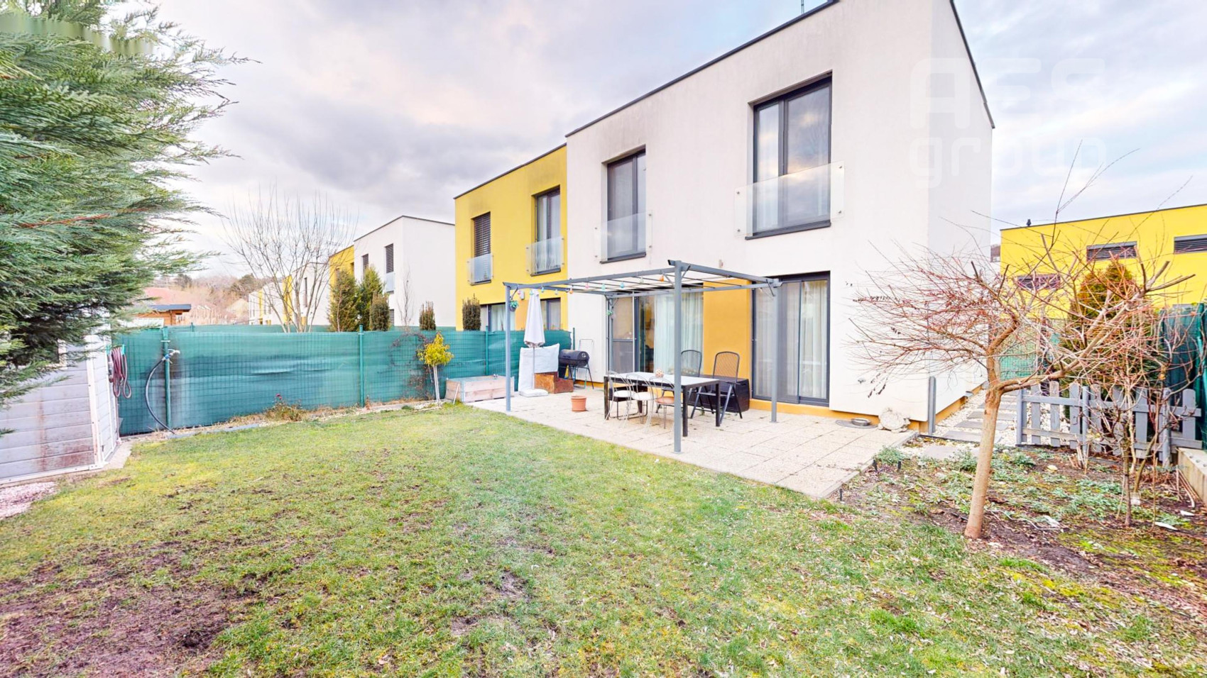 PREDAJ, 3 izbový mezonetový byt v novostavbe so záhradou, lokalita Nová Obora, Stupava