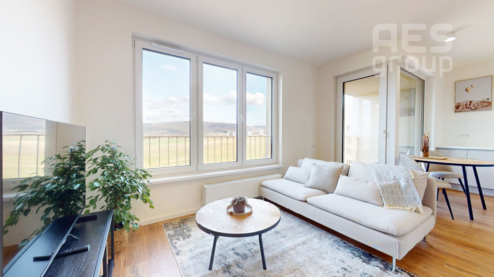 PRENÁJOM, 1,5 izbový byt s parkovacím státím a balkónom, Projekt BORY