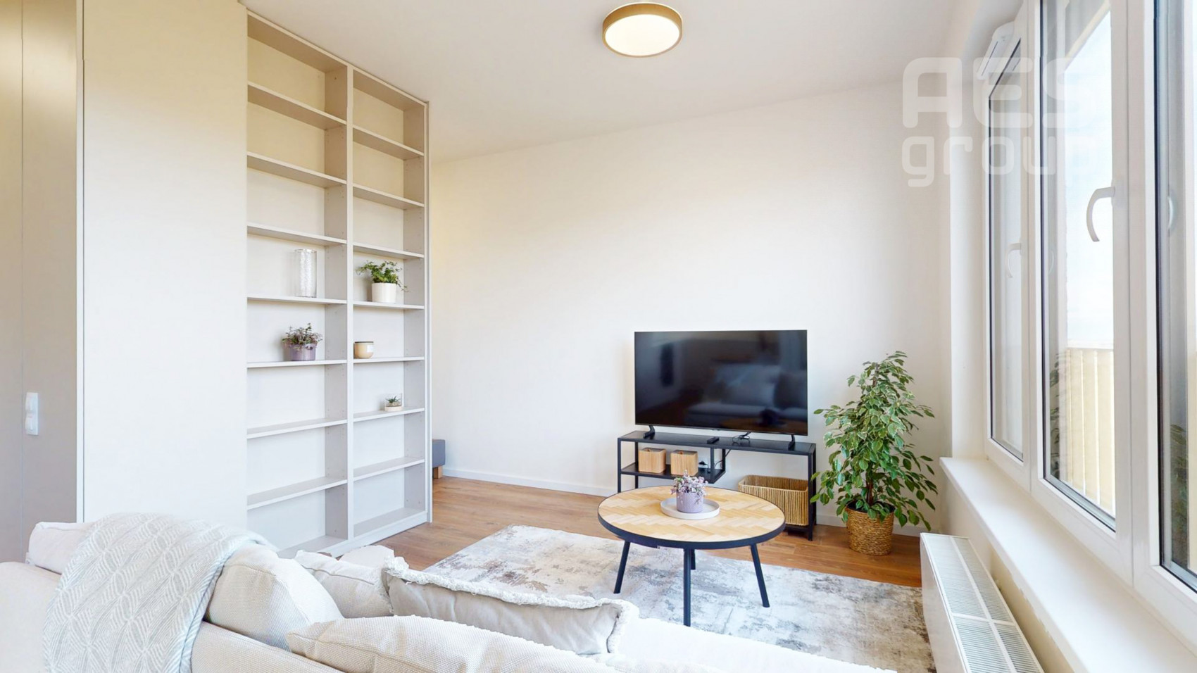 PRENÁJOM, 1,5 izbový byt s parkovacím státím a balkónom, Projekt BORY