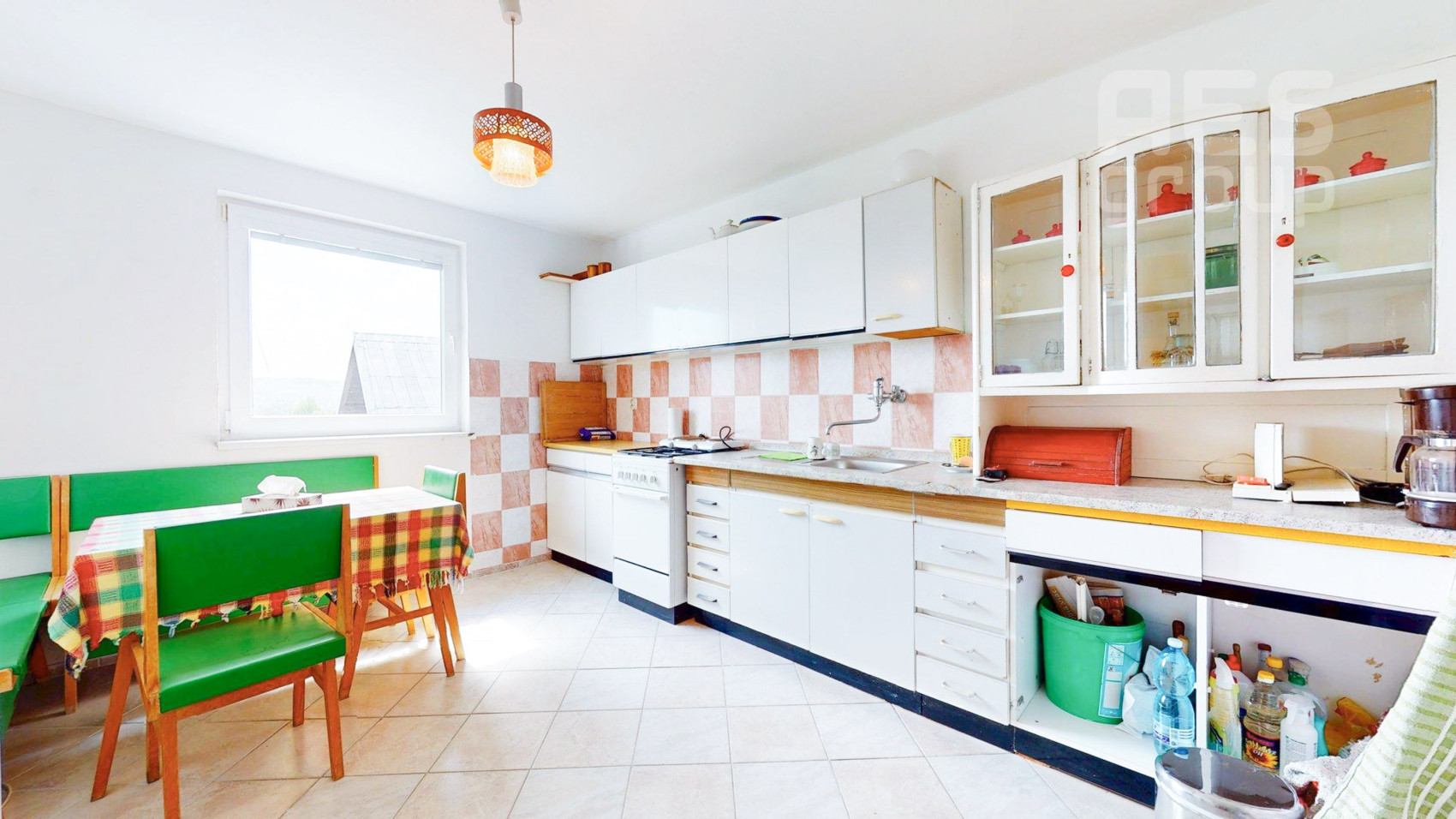 PREDAJ, CHATA, LINTÁVY, STUPAVA