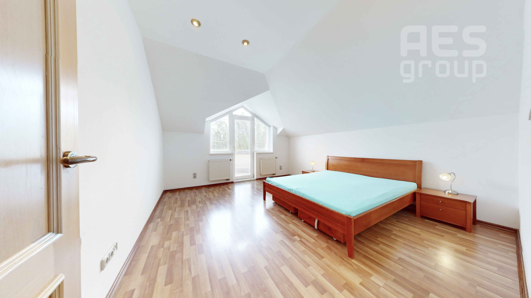 REZERVOVANÉ, PREDAJ, 5i rodinný dom s dvojgarážovú, ul. Juračkova, Stupava