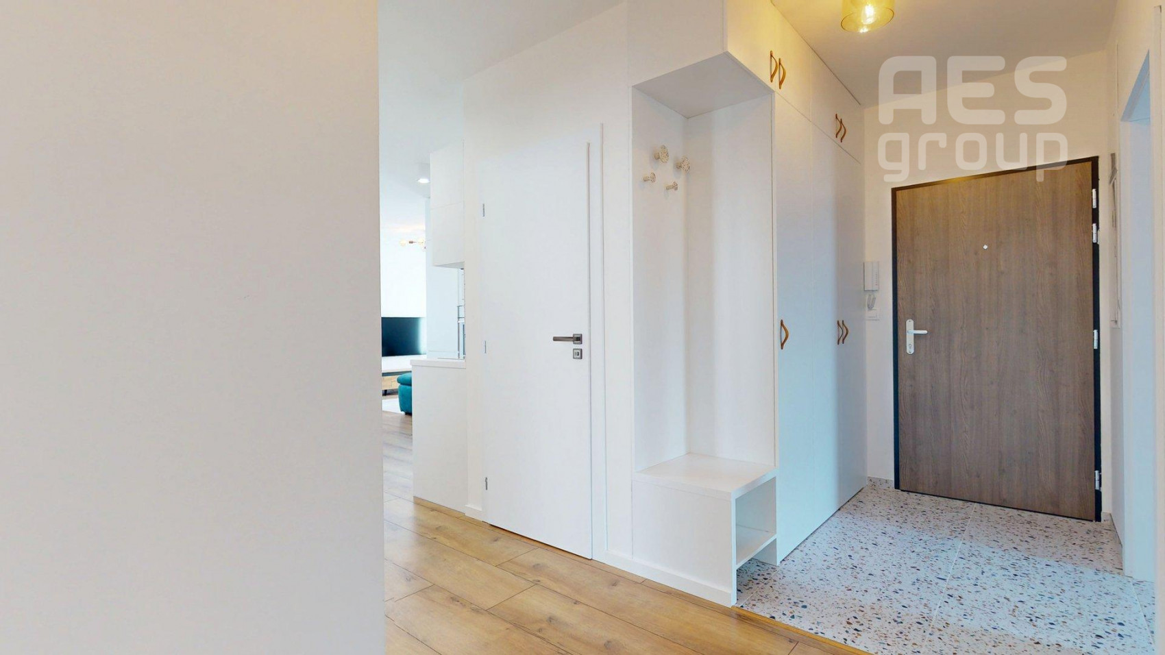 PRENÁJOM, štýlový 3 izbový byt s terasou, pivnica, parkovanie, Stupava