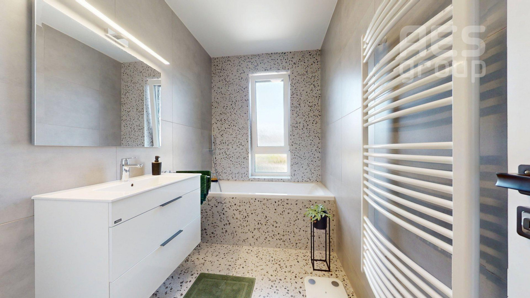 PRENÁJOM, štýlový 3 izbový byt s terasou, pivnica, parkovanie, Stupava