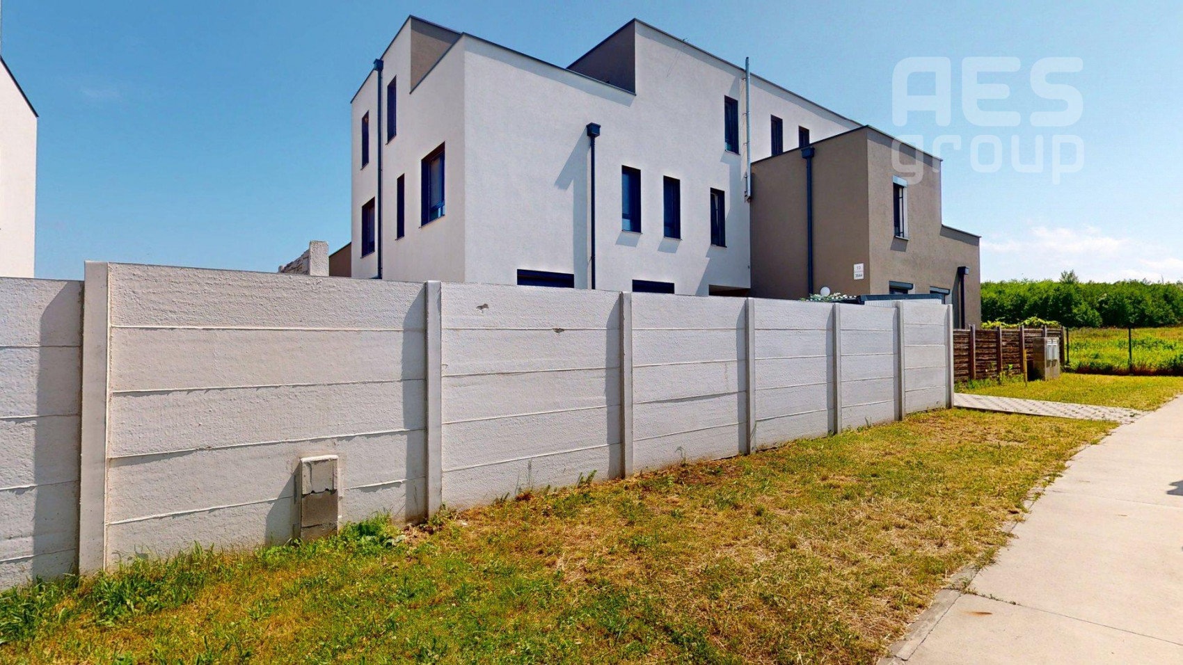 PRENÁJOM, štýlový 3 izbový byt s terasou, pivnica, parkovanie, Stupava