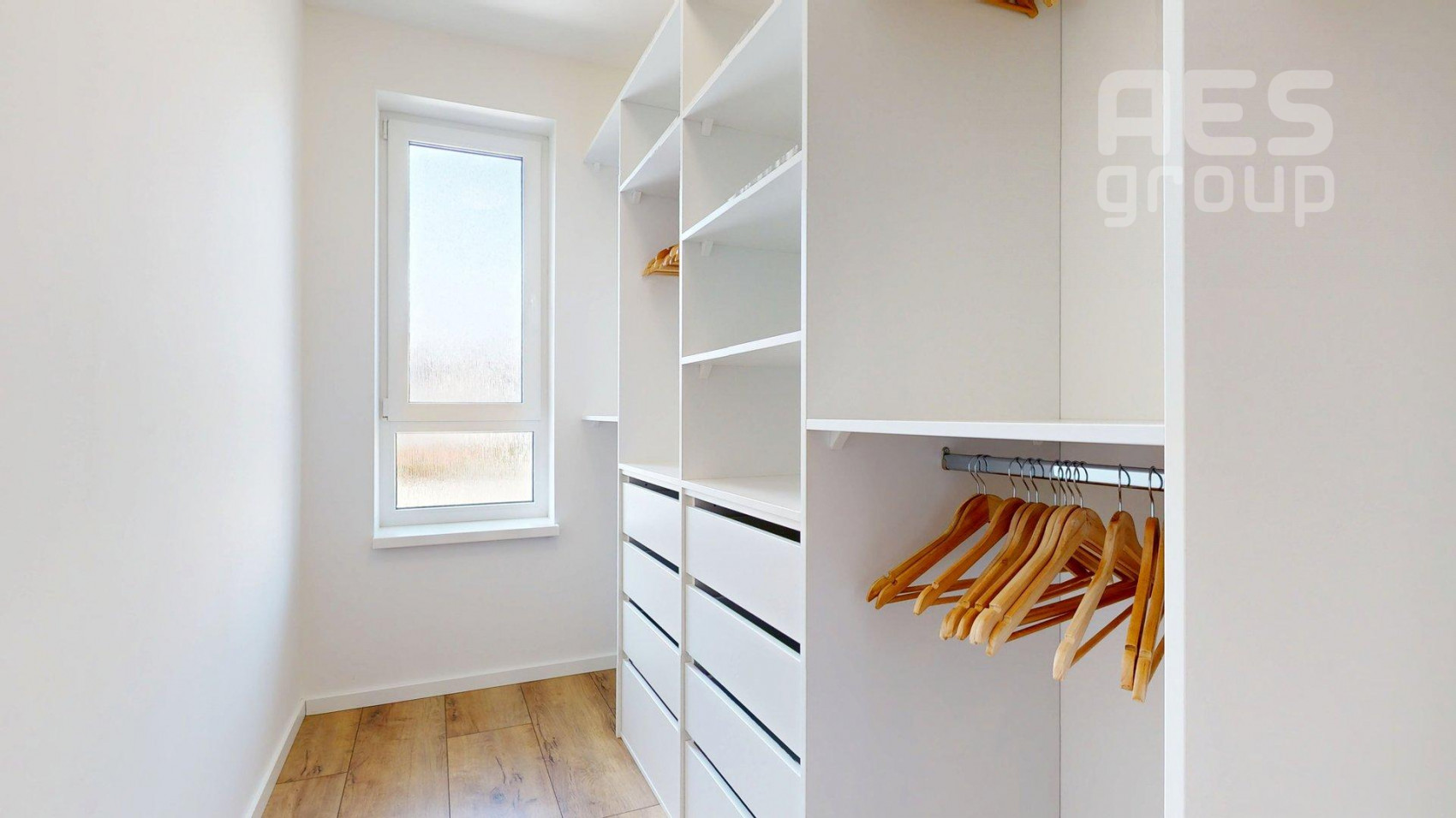 PRENÁJOM, štýlový 3 izbový byt s terasou, pivnica, parkovanie, Stupava