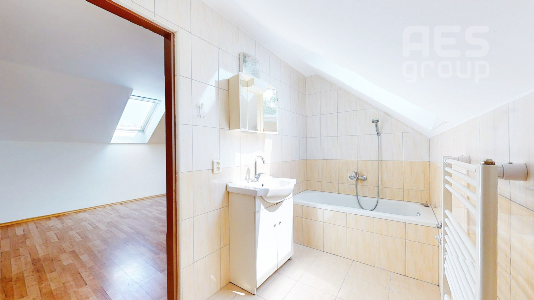 PREDAJ, 5i rodinný dom s veľkým pozemkom, ul. Karpatská, Marianka